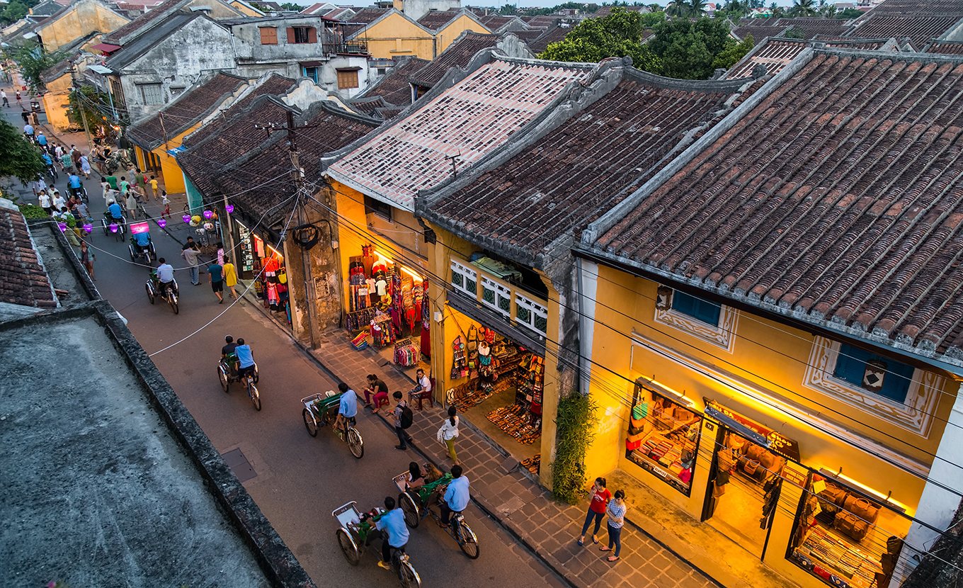 From Hue to Hoi An: Family Tour 6 Days