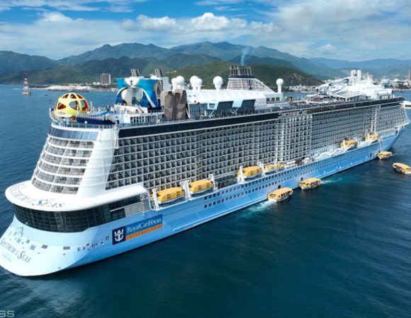 Asia’s largest cruise ship returns to Nha Trang